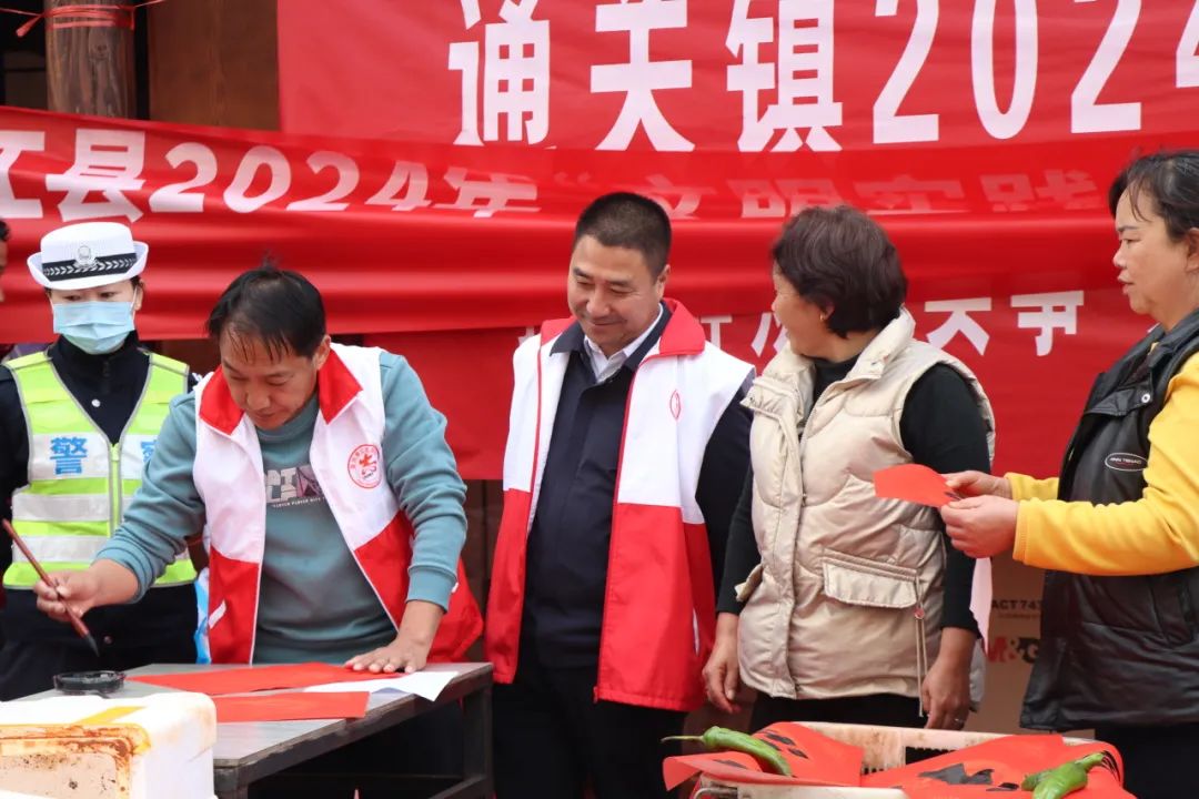 墨江县文化和旅游局组织开展文化进万家志愿服务活动