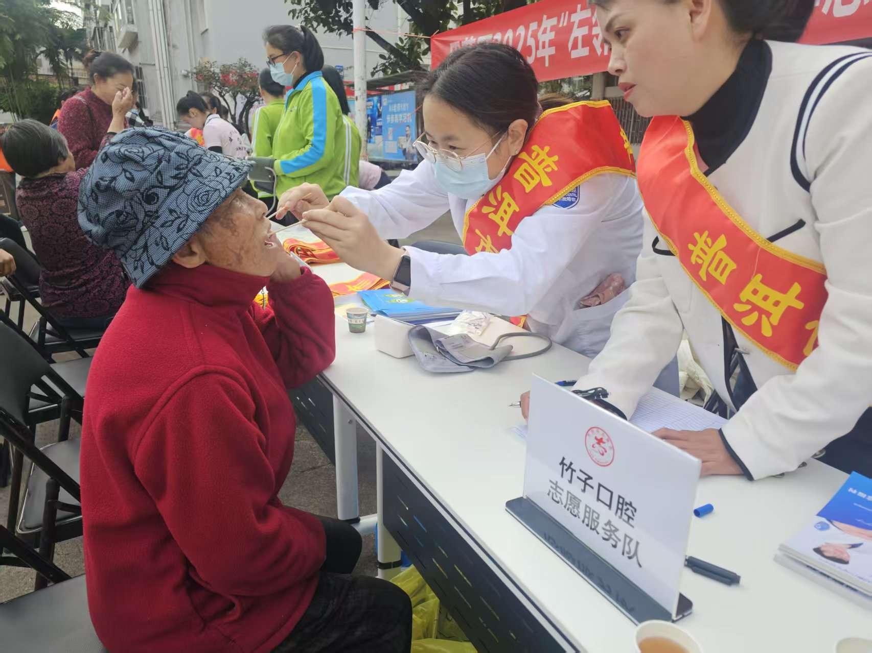 普洱市：文明城市暨“志愿之城”建设行动深入过街楼社区