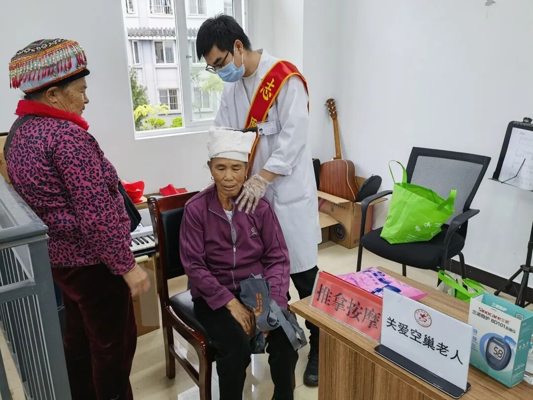 家门口的便民服务：惠民志愿服务走进东城社区