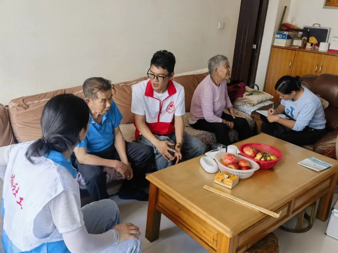 信息采集+健康服务：普洱志愿者精准服务社区困难老